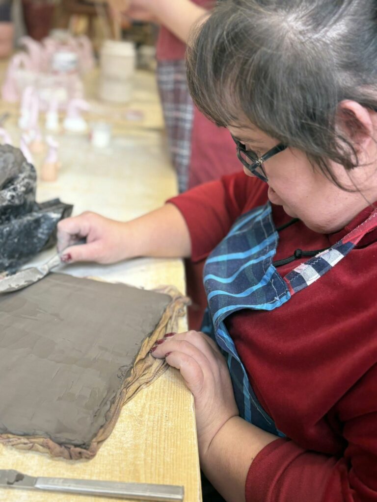 Świąteczna magia w naszej pracowni ceramicznej